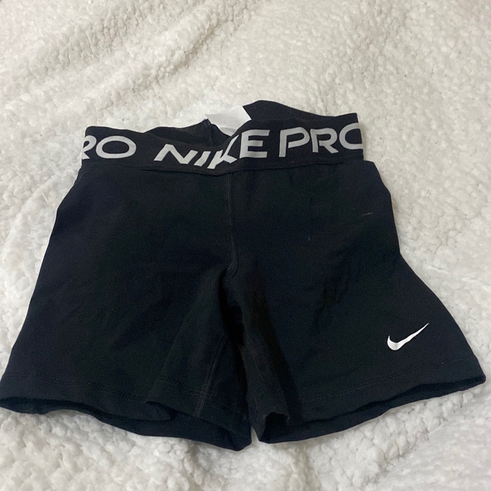 Black Nike pro shorts size xs